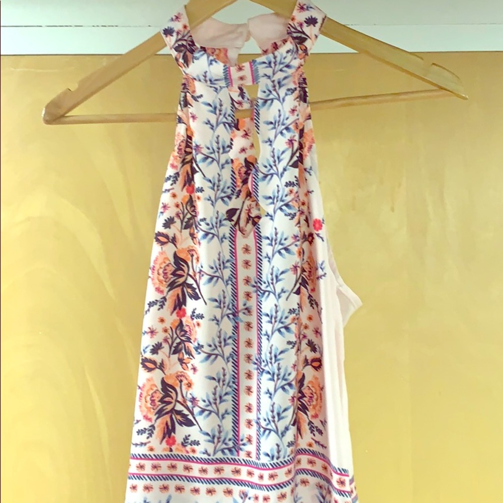 Francesca’s sleeveless top